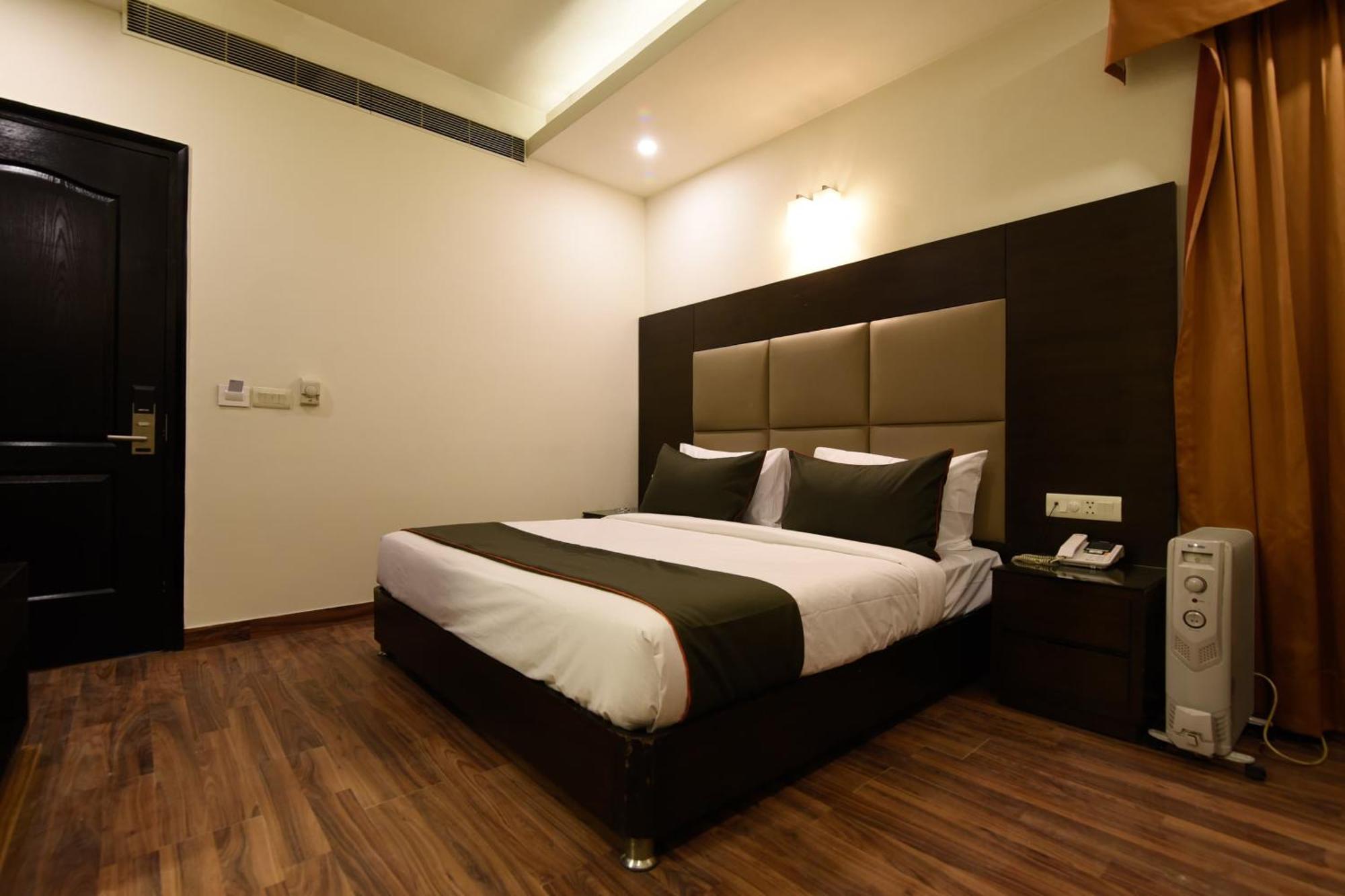 Hotel O Venkata Sai Sadan Mathrusree Nagar Kondapur  外观 照片