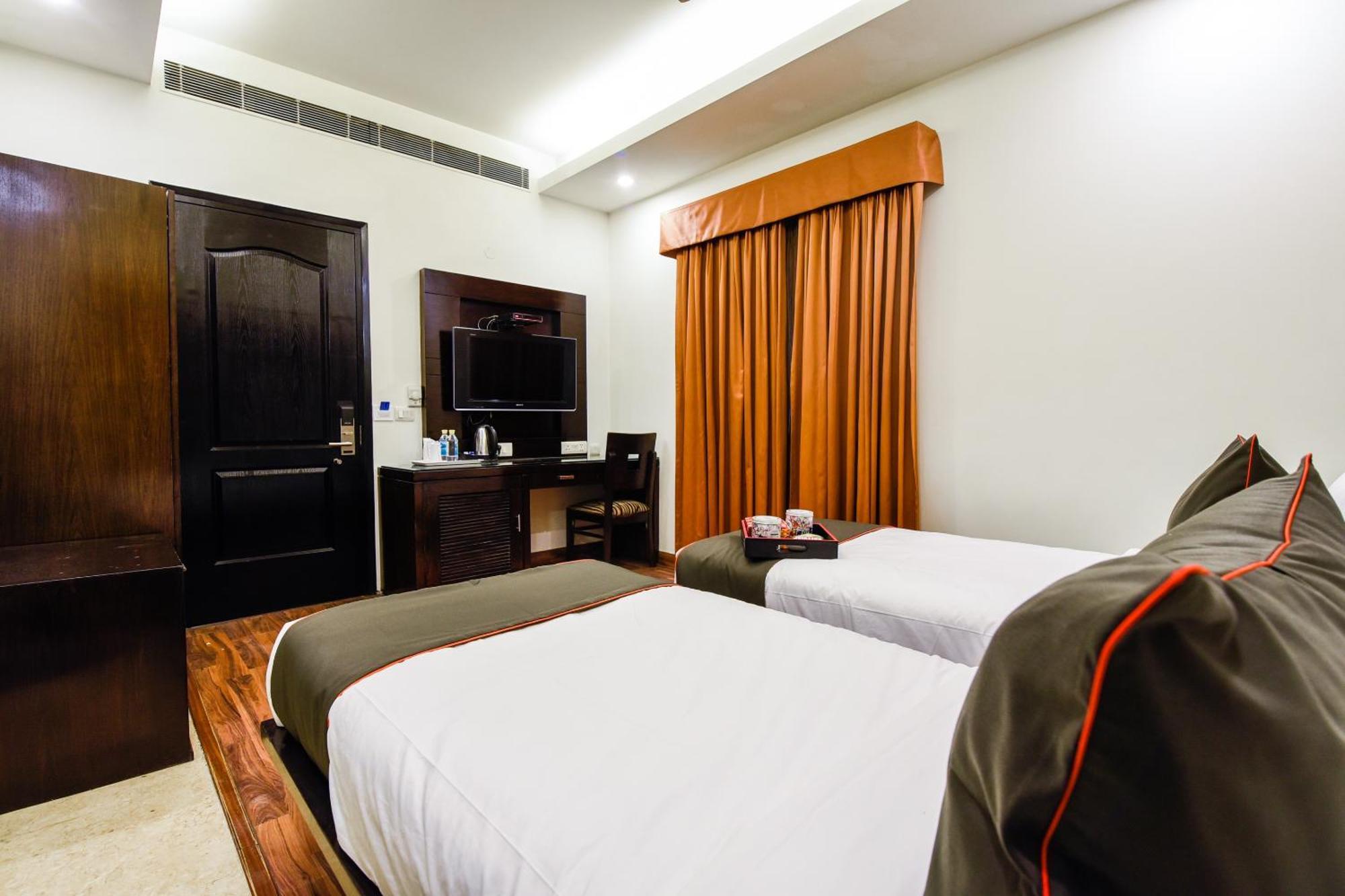 Hotel O Venkata Sai Sadan Mathrusree Nagar Kondapur  外观 照片